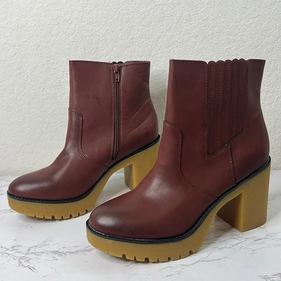 SUN STONE Womens Brown Lug Sole 1" Platform Lennii Round Toe Block Heel Booties - Picture 3 of 10